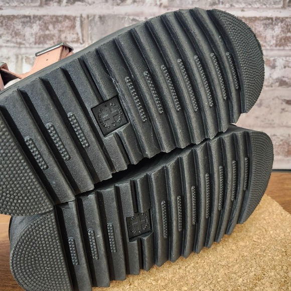 Dr. Martens Voss II Quad Leather Strap Platform Sandals Peach / (US) Size 8 - Picture 4 of 14